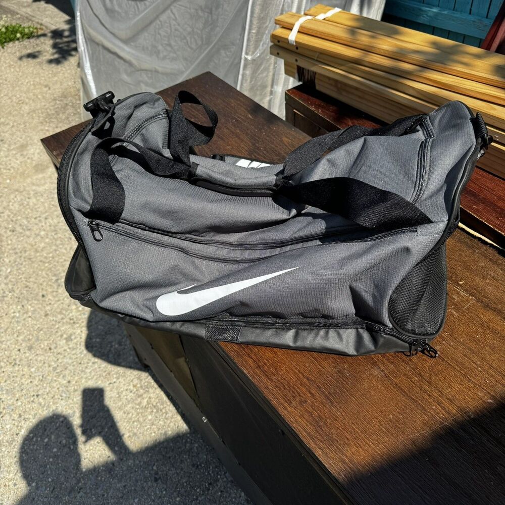 Nike Gray Black Shoulder Strap Athletic Gym Bag